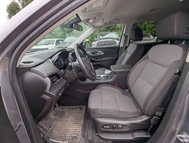 2020 Satin Steel Metallic Chevrolet Traverse LT AWD SUV