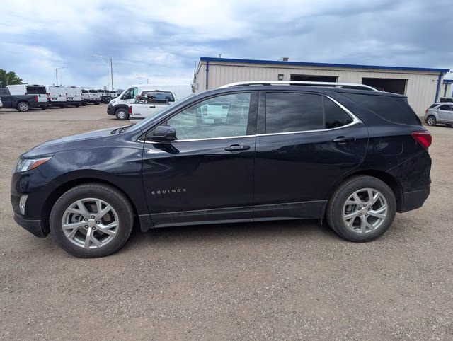 2020 Midnight Blue Metallic Chevrolet Equinox LT AWD SUV