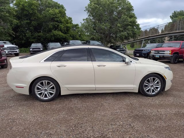 2016 Platinum Dune Metallic Tri-Coat Lincoln MKZ Reserve FWD Sedan