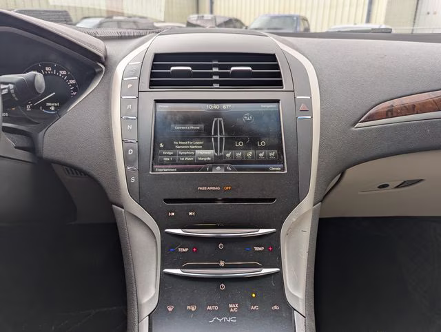 2016 Platinum Dune Metallic Tri-Coat Lincoln MKZ Reserve FWD Sedan