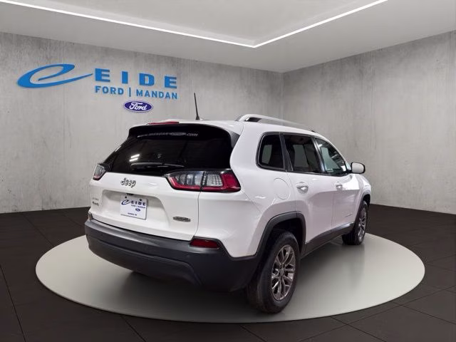 2019 Bright White Clearcoat Jeep Cherokee Latitude Plus 4X4 SUV