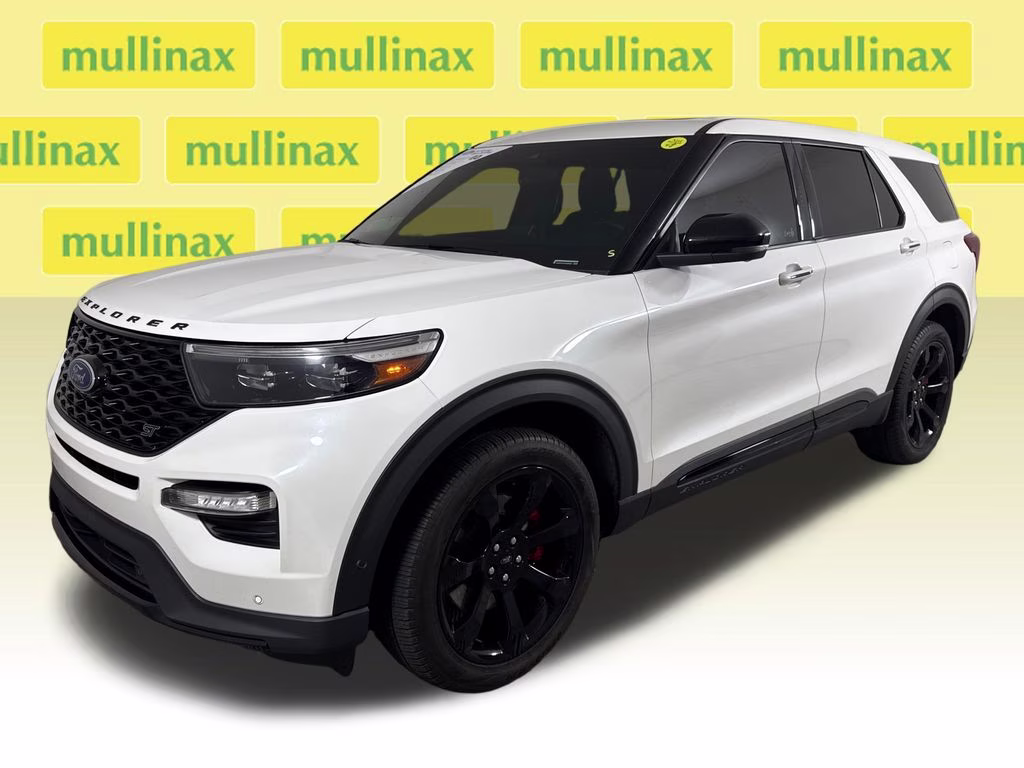 2022 Star White Metallic Tri-Coat Ford Explorer ST 4X4 SUV