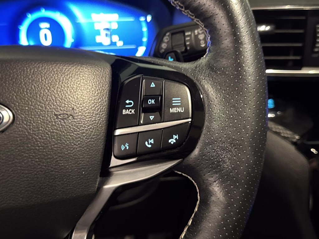 2022 Star White Metallic Tri-Coat Ford Explorer ST 4X4 SUV