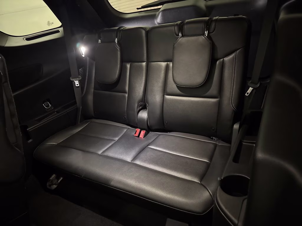 2022 Star White Metallic Tri-Coat Ford Explorer ST 4X4 SUV