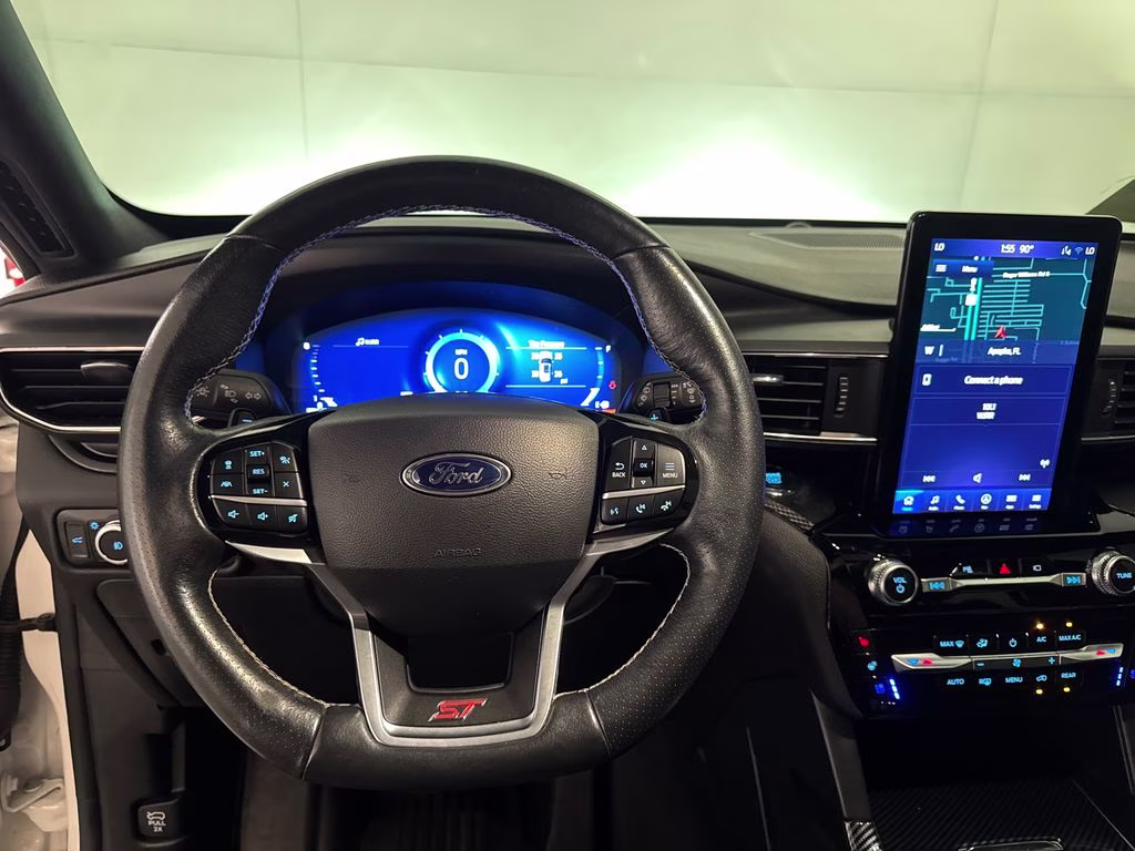 2022 Star White Metallic Tri-Coat Ford Explorer ST 4X4 SUV