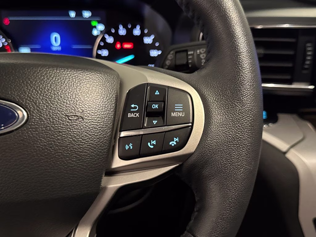 2023 Gray Metallic Ford Explorer XLT RWD SUV