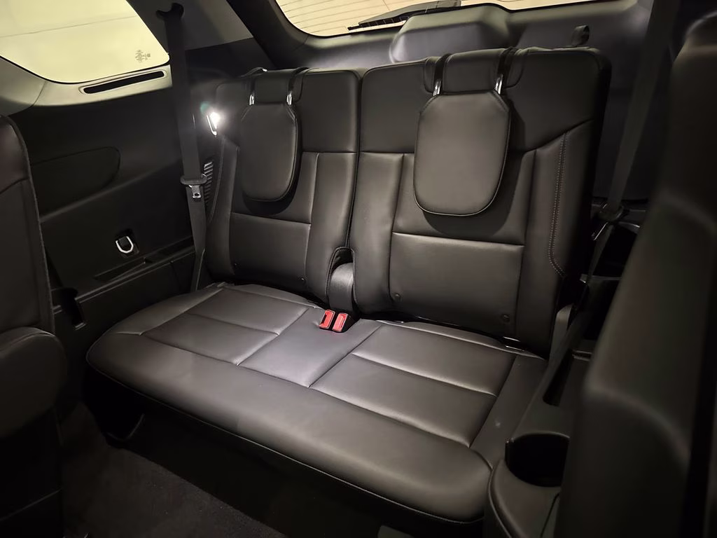 2023 Gray Metallic Ford Explorer XLT RWD SUV