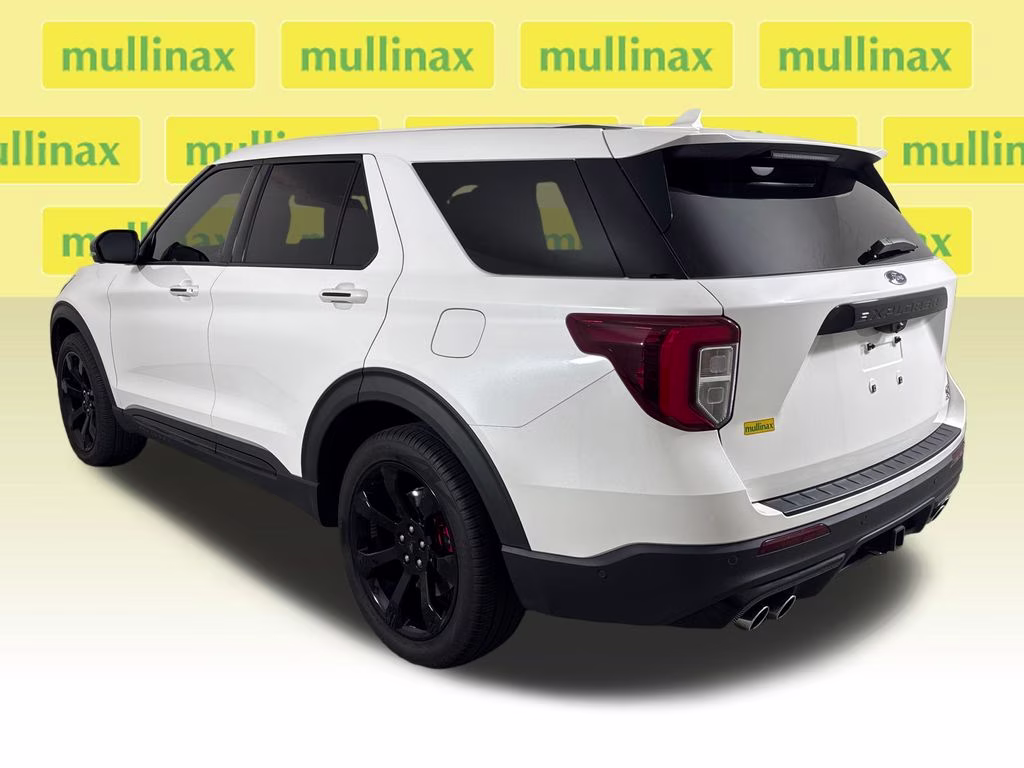 2022 Star White Metallic Tri-Coat Ford Explorer ST 4X4 SUV
