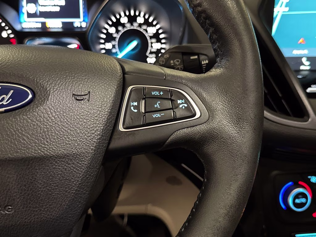 2018 White Gold Ford Escape Titanium FWD SUV