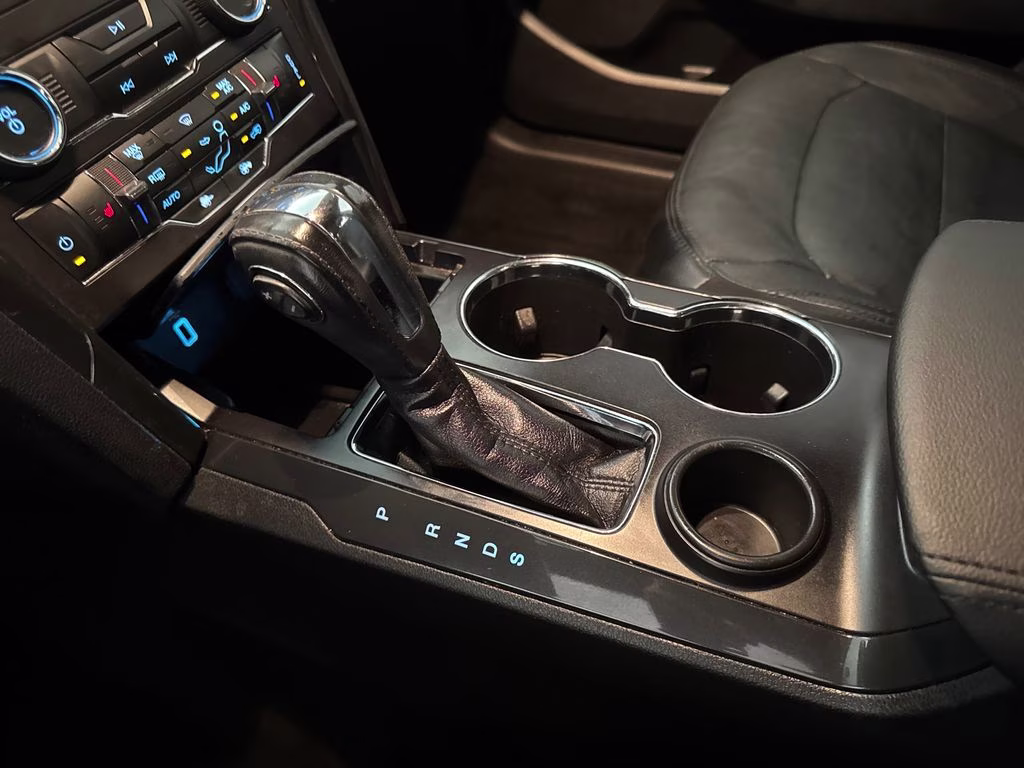 2018 Blue Metallic Ford Explorer XLT FWD SUV
