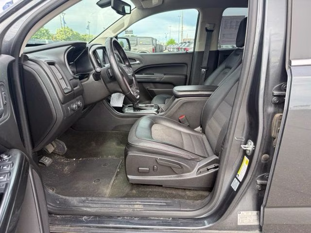 2016 Cyber Gray Metallic GMC Canyon SLE1 4X4 Truck