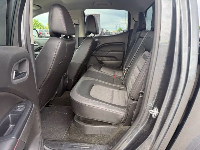 2016 Cyber Gray Metallic GMC Canyon SLE1 4X4 Truck