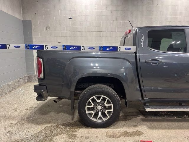 2016 Cyber Gray Metallic GMC Canyon SLE1 4X4 Truck