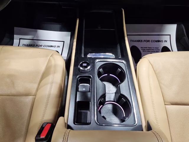 2023 Pristine White Metallic Tri-Coat Lincoln Corsair Reserve AWD SUV