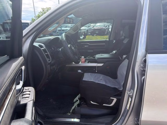 2019 Billet Silver Metallic Ram 1500 Laramie 4X4 Truck