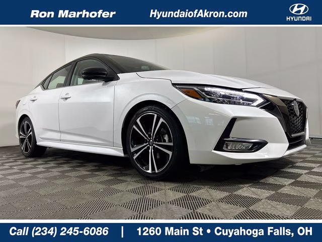 2020 Aspen White/Super Black Nissan Sentra SR FWD Sedan