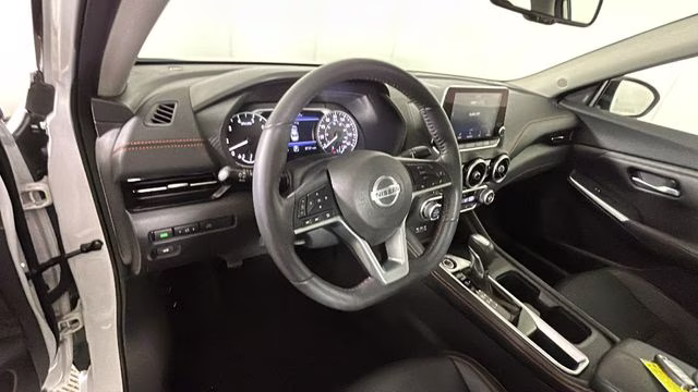 2020 Aspen White/Super Black Nissan Sentra SR FWD Sedan