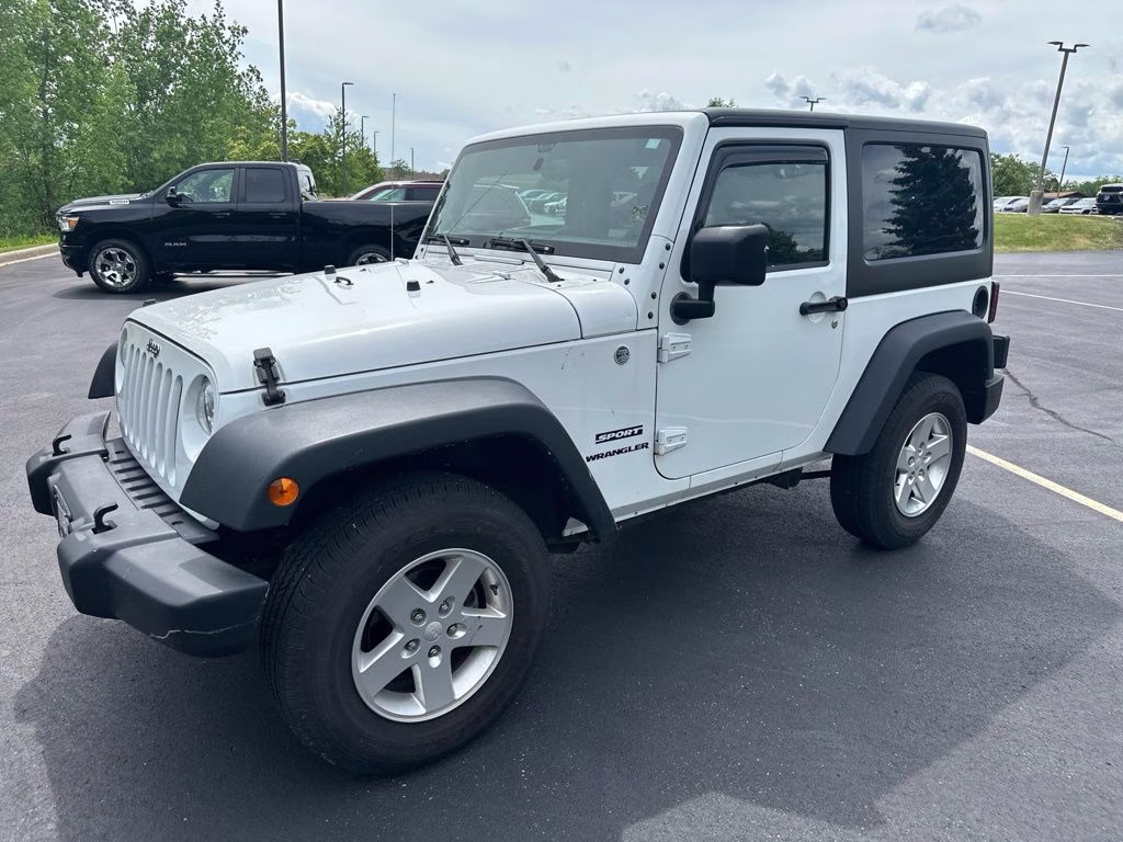 2015 Bright White Clearcoat Jeep Wrangler Sport 4X4 SUV