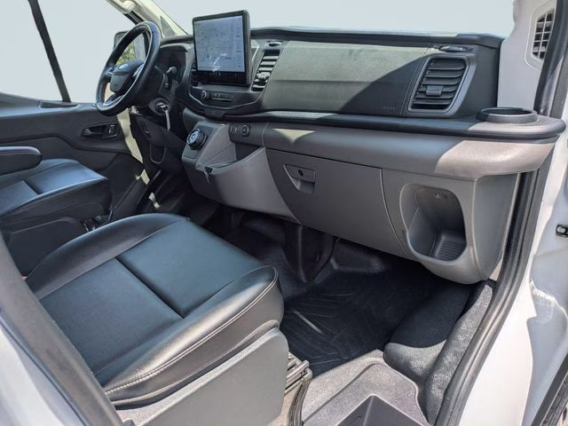 2022 Oxford White Ford E-Transit-350 Base RWD Van