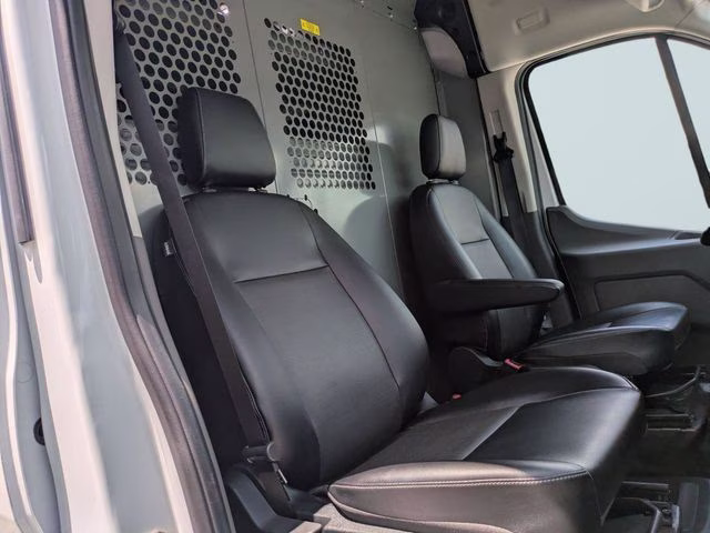 2022 Oxford White Ford E-Transit-350 Base RWD Van