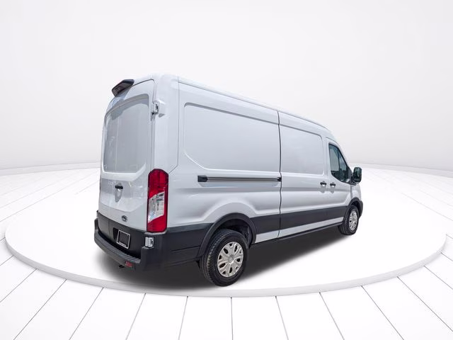 2022 Oxford White Ford E-Transit-350 Base RWD Van