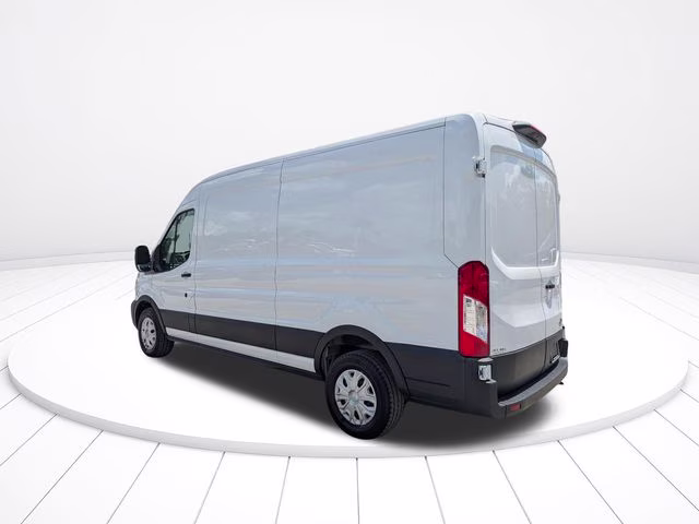2022 Oxford White Ford E-Transit-350 Base RWD Van