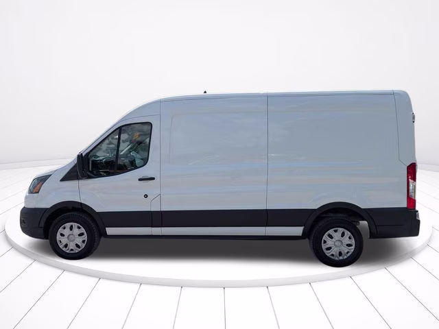 2022 Oxford White Ford E-Transit-350 Base RWD Van
