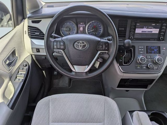 2019 Predawn Gray Mica Toyota Sienna LE FWD Van