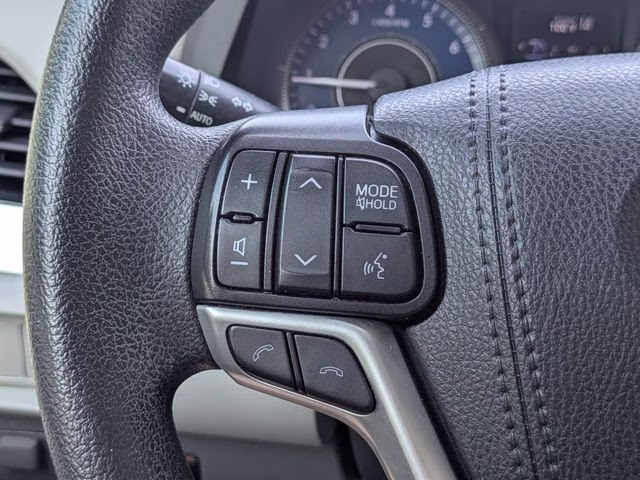 2019 Predawn Gray Mica Toyota Sienna LE FWD Van