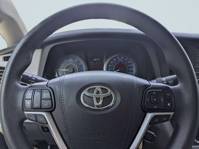 2019 Predawn Gray Mica Toyota Sienna LE FWD Van