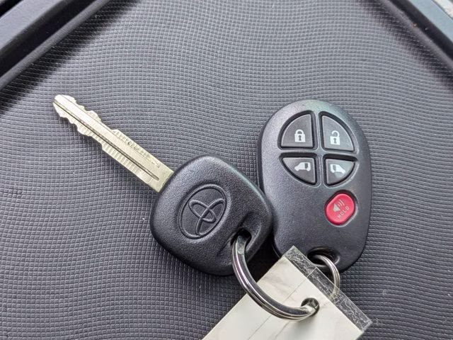 2019 Predawn Gray Mica Toyota Sienna LE FWD Van
