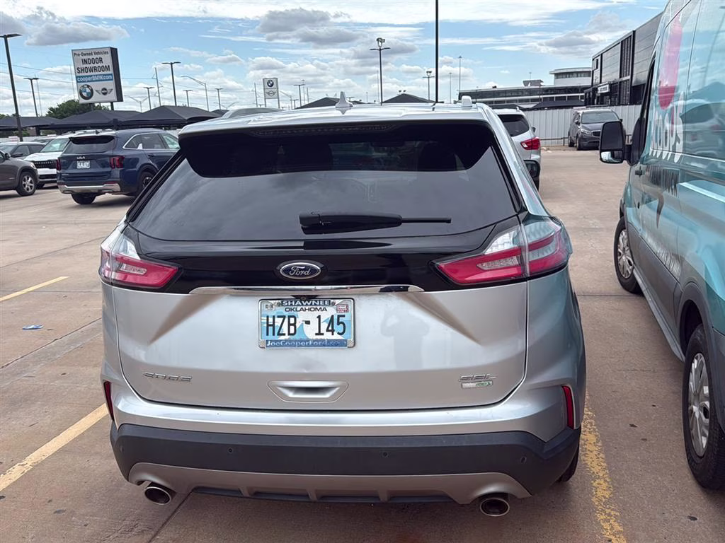 2019 SILVER Ford Edge FWD