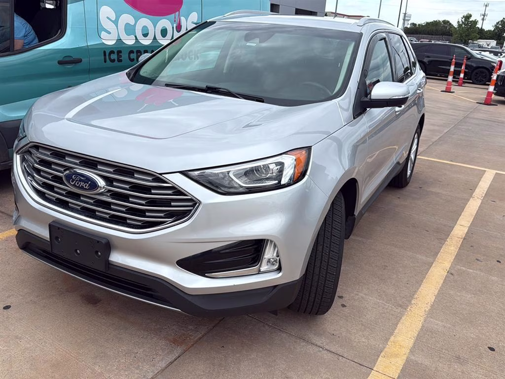 2019 SILVER Ford Edge FWD