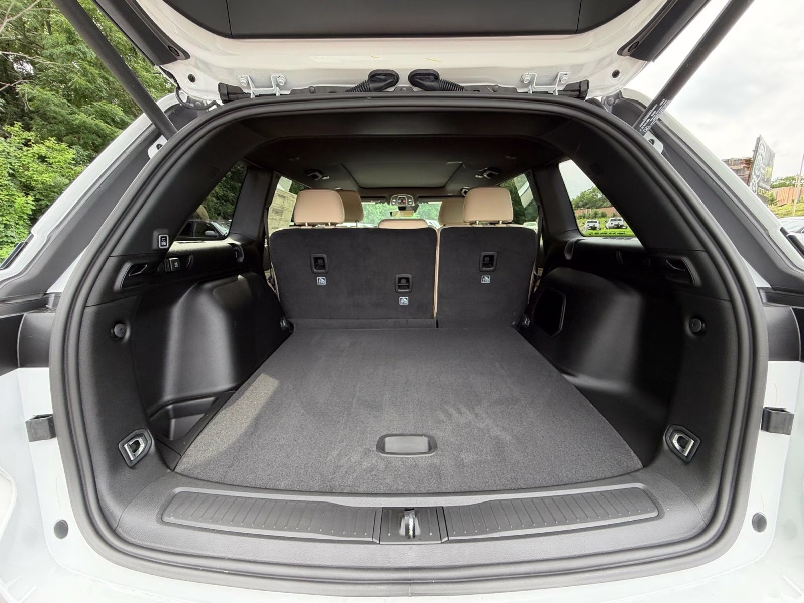 2026 Bright White Clearcoat Jeep Grand Cherokee Limited 4X4 SUV