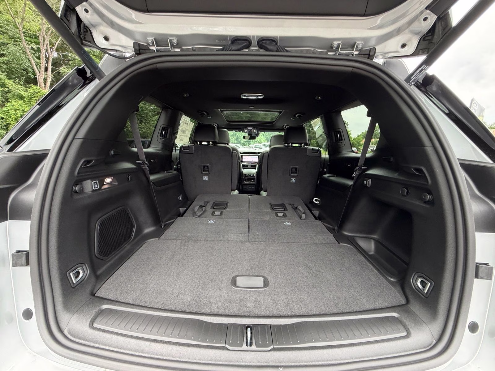2026 Silver Zynith Jeep Grand Cherokee L Limited 4X4 SUV