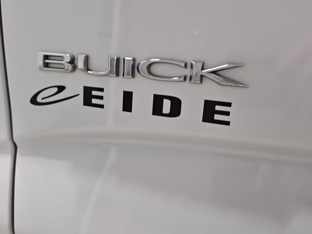 2018 White Frost Tricoat Buick Enclave Premium Group AWD SUV