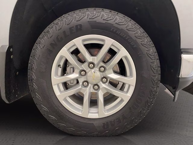 2020 Satin Steel Metallic Chevrolet Silverado 1500 LT 4X4 Truck
