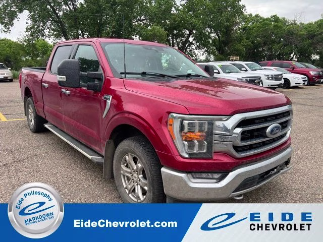 2022 Rapid Red Metallic Tinted Clearcoat Ford F-150 XLT 4X4 Truck
