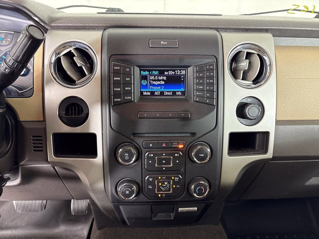 2013 Pale Adobe Metallic Ford F-150 XLT RWD Truck