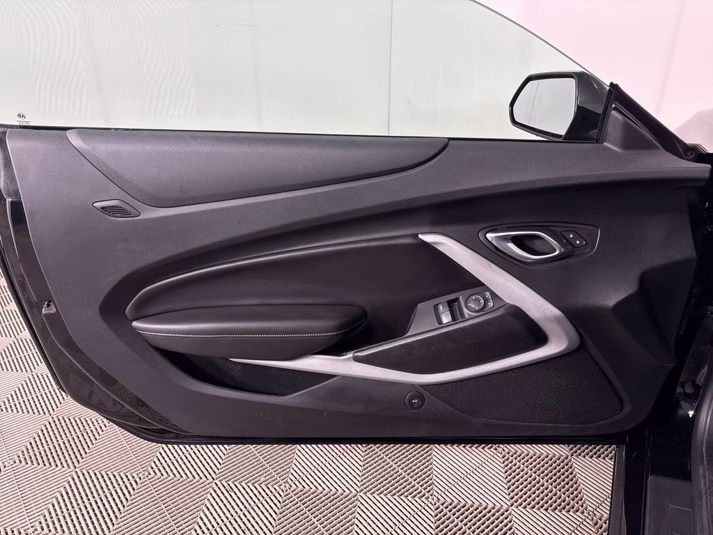 2019 Black Chevrolet Camaro 1LT RWD Coupe