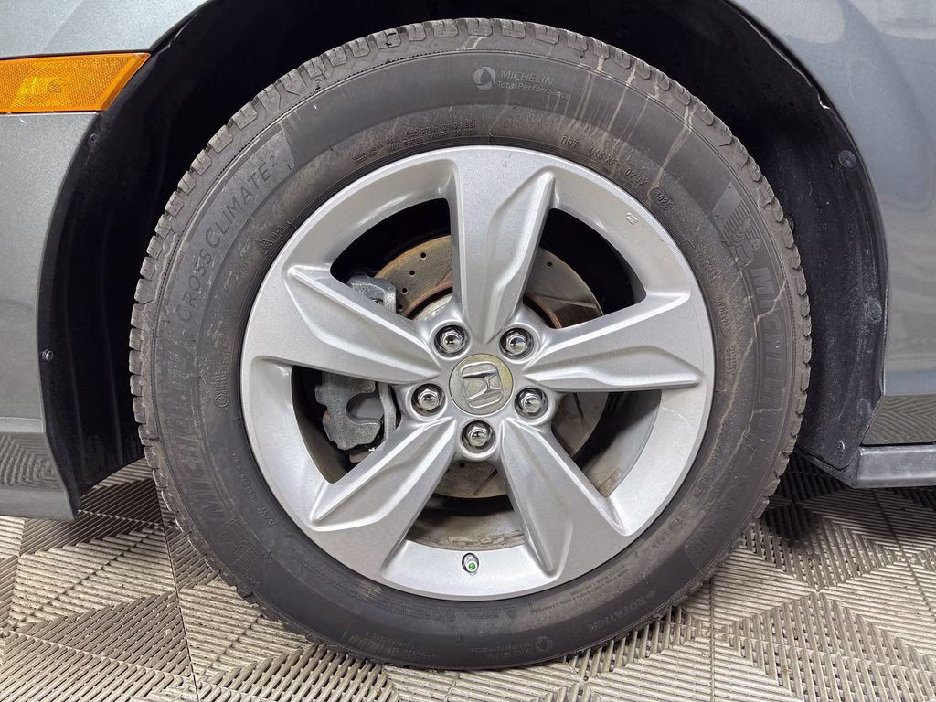 2018 Forest Mist Metallic Honda Odyssey EX FWD Van
