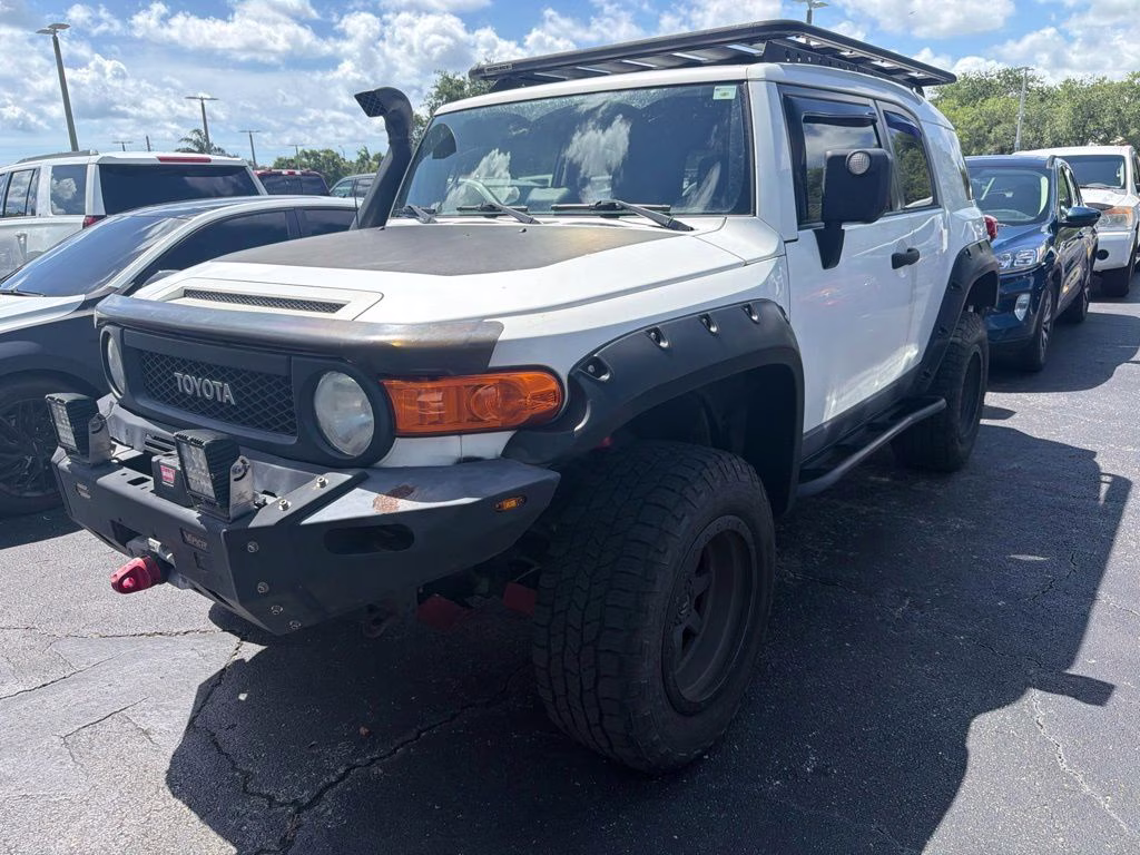2014 Iceberg Toyota FJ Cruiser Base 4X4 SUV