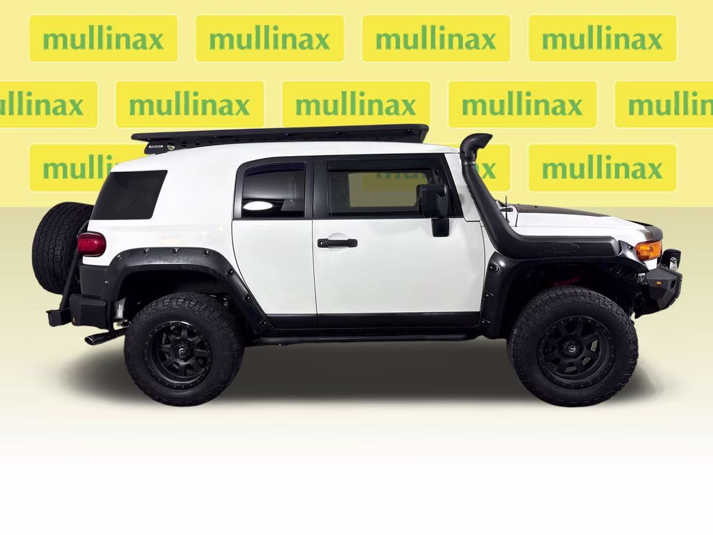 2014 Iceberg Toyota FJ Cruiser Base 4X4 SUV