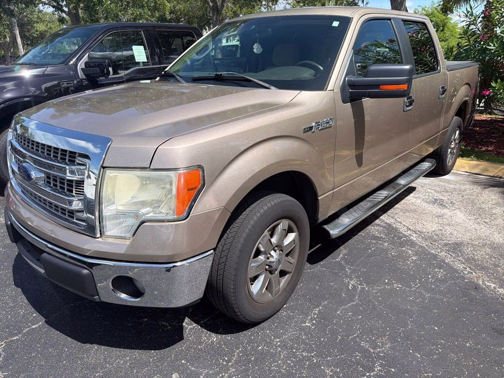 2013 Ford F-150 XLT RWD Truck