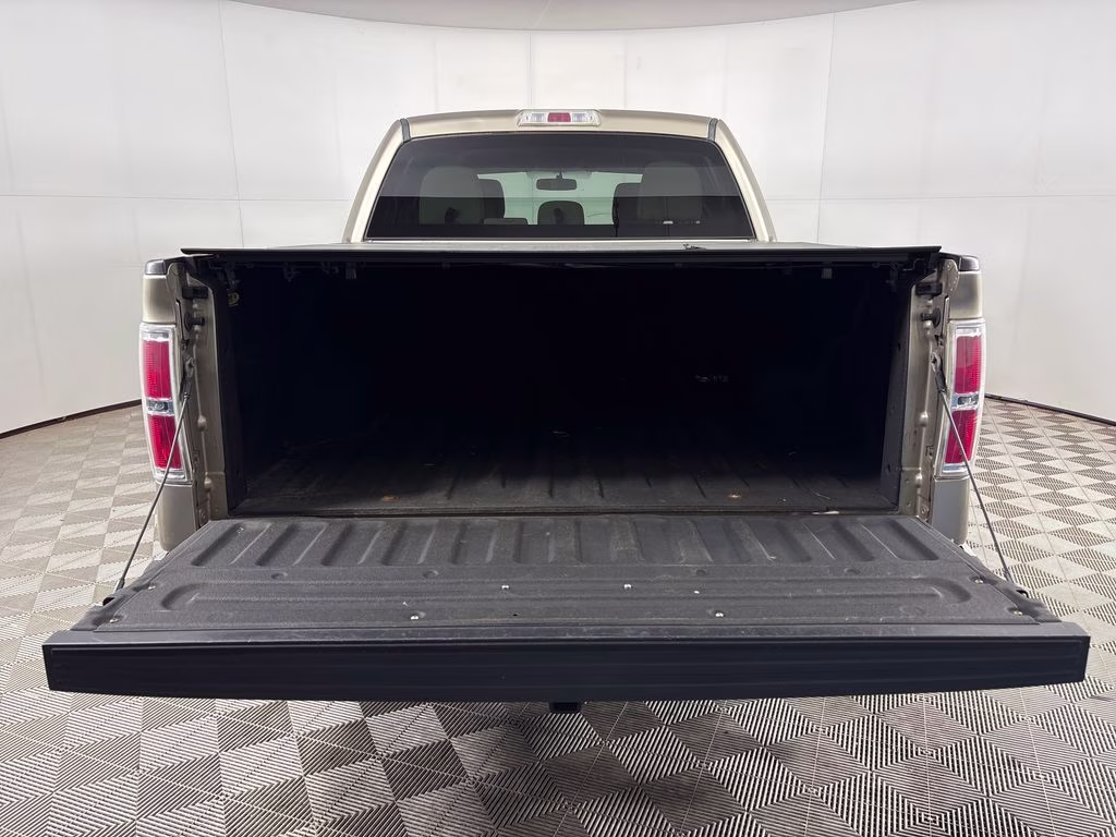 2013 Pale Adobe Metallic Ford F-150 XLT RWD Truck