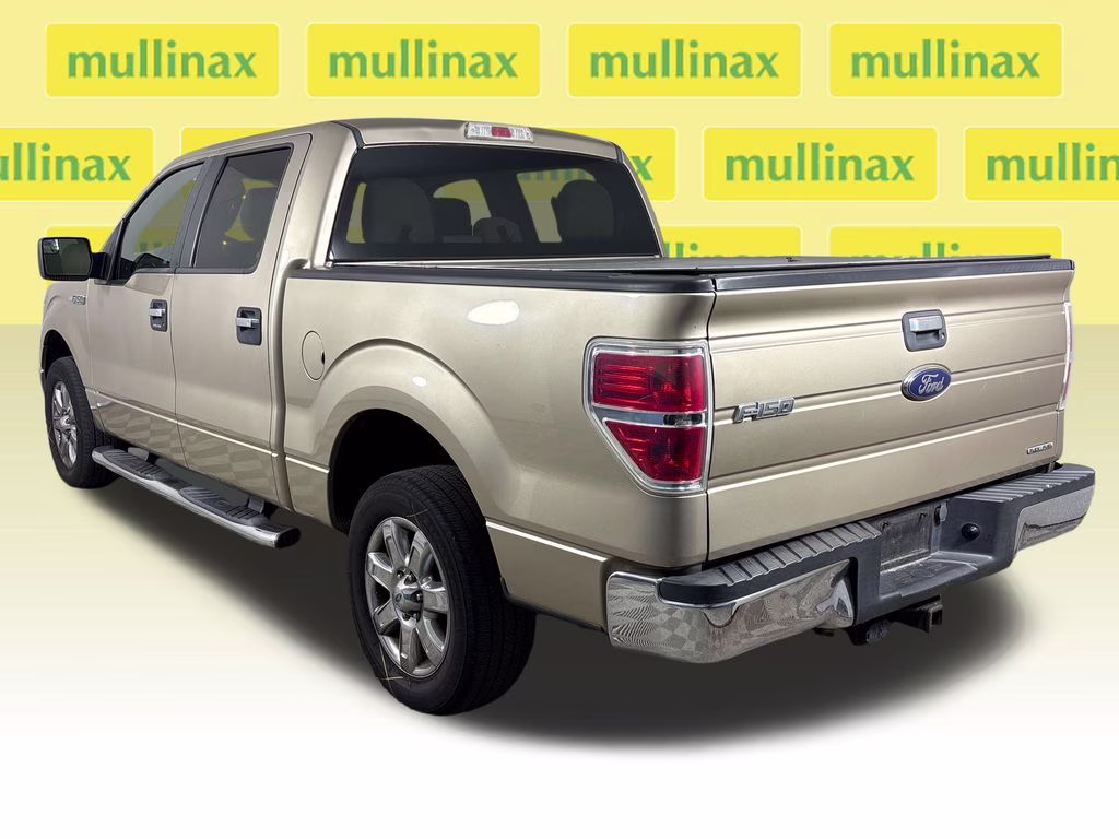 2013 Pale Adobe Metallic Ford F-150 XLT RWD Truck