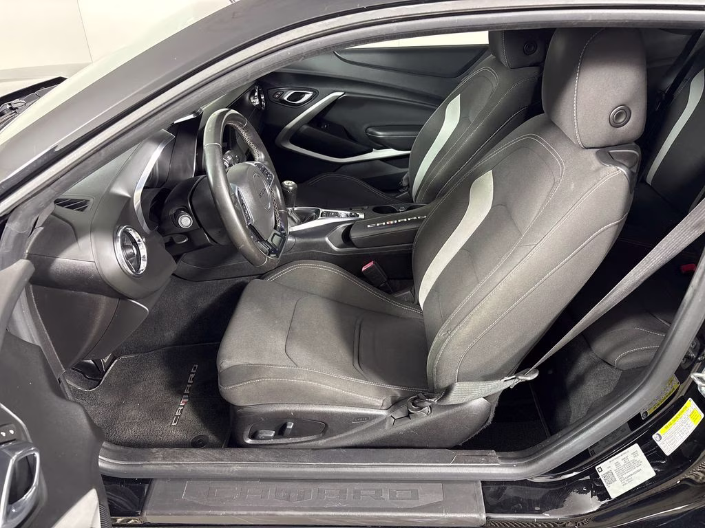 2019 Black Chevrolet Camaro 1LT RWD Coupe