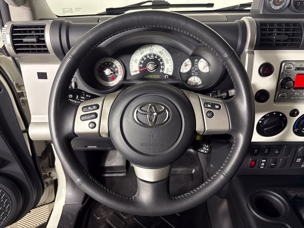 2014 Iceberg Toyota FJ Cruiser Base 4X4 SUV