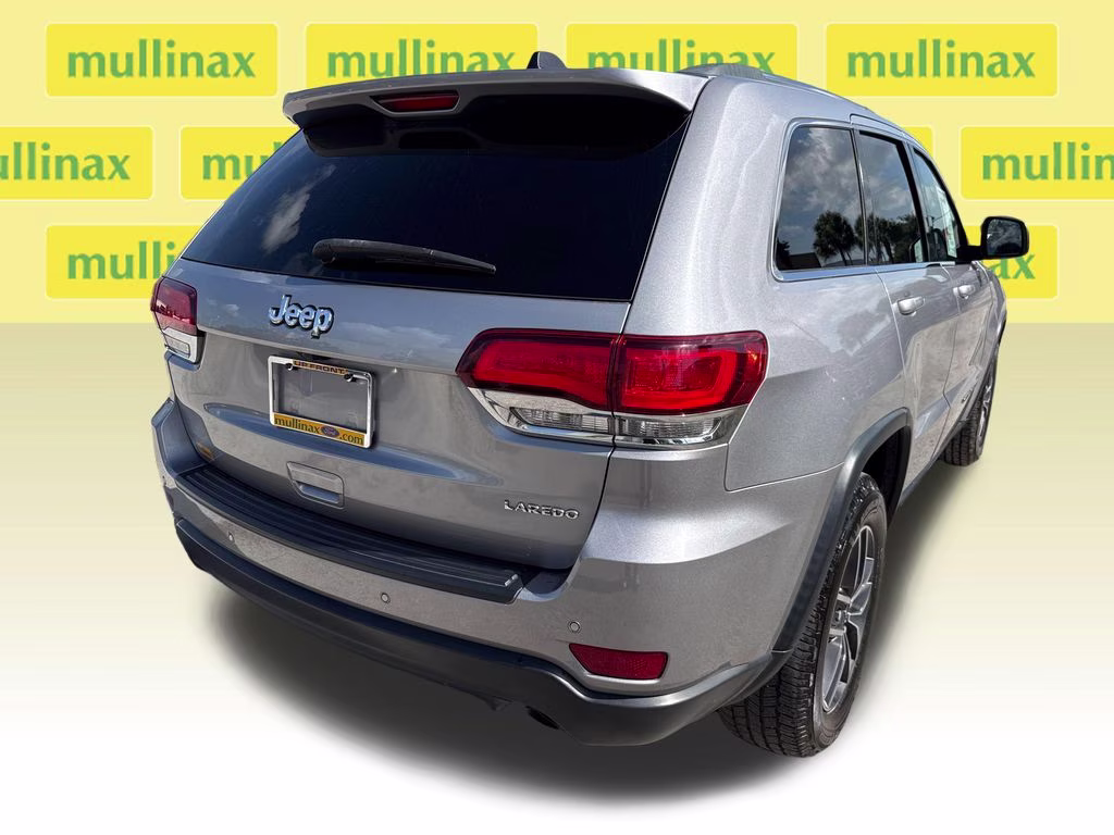2020 Billet Silver Metallic Clearcoat Jeep Grand Cherokee Laredo E RWD SUV
