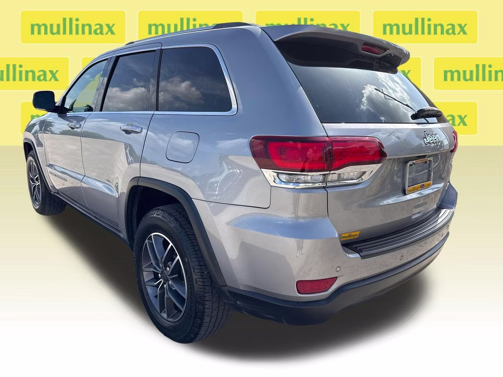 2020 Billet Silver Metallic Clearcoat Jeep Grand Cherokee Laredo E RWD SUV